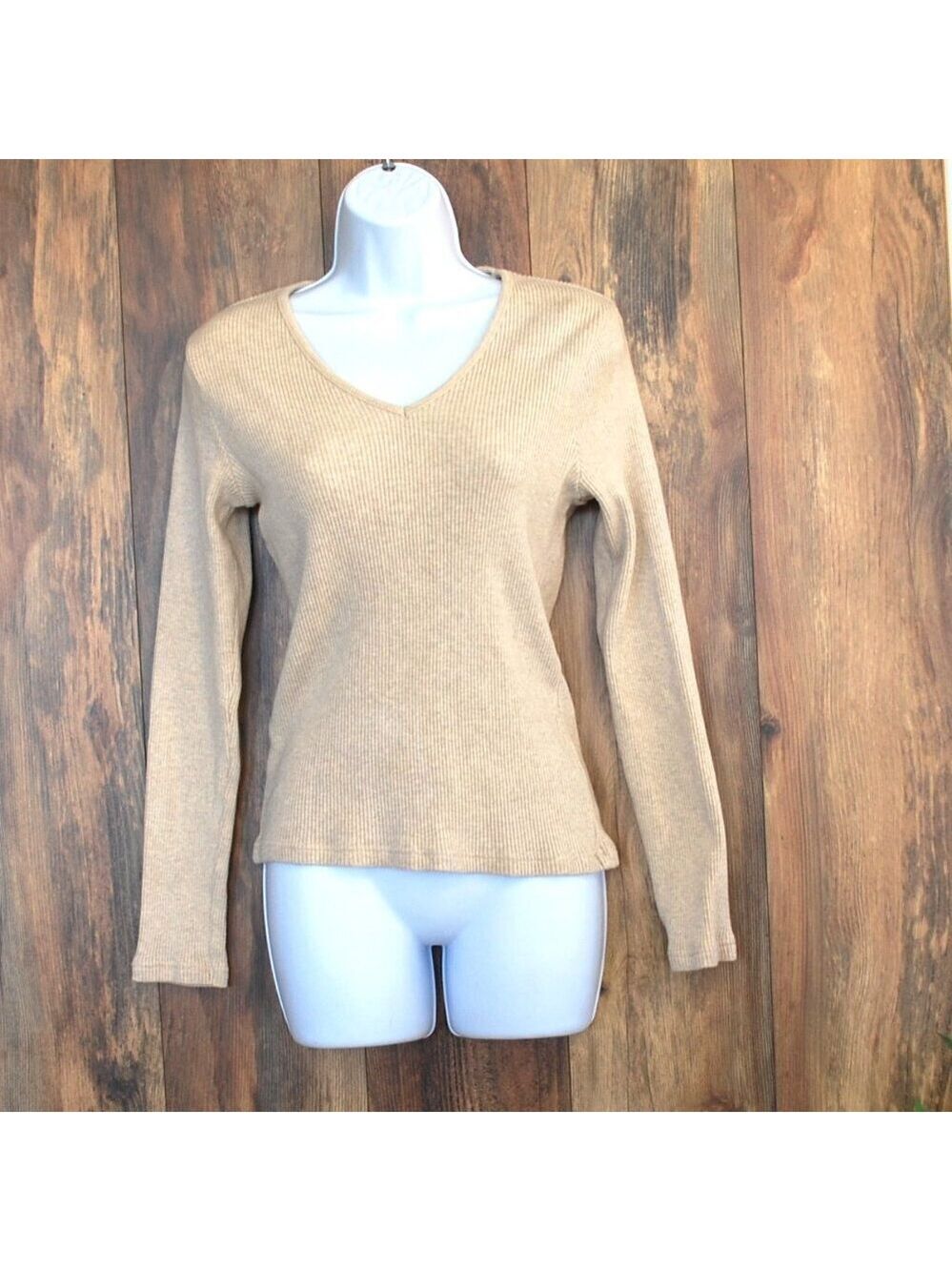 Old Navy V Neck Tan Ribbed Easy Fit Sweater M